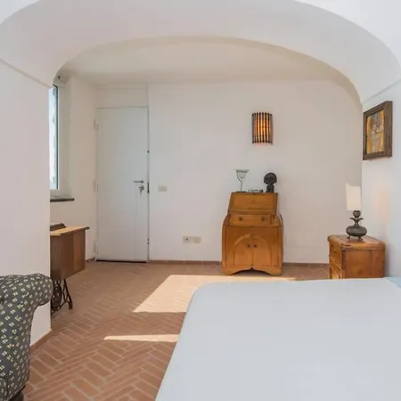 Apartman I Delfini House *